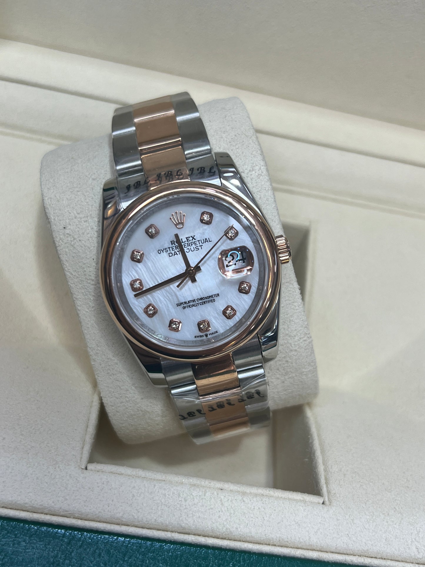 Datejust 36mm mostrador madrepérola numerais cravejados