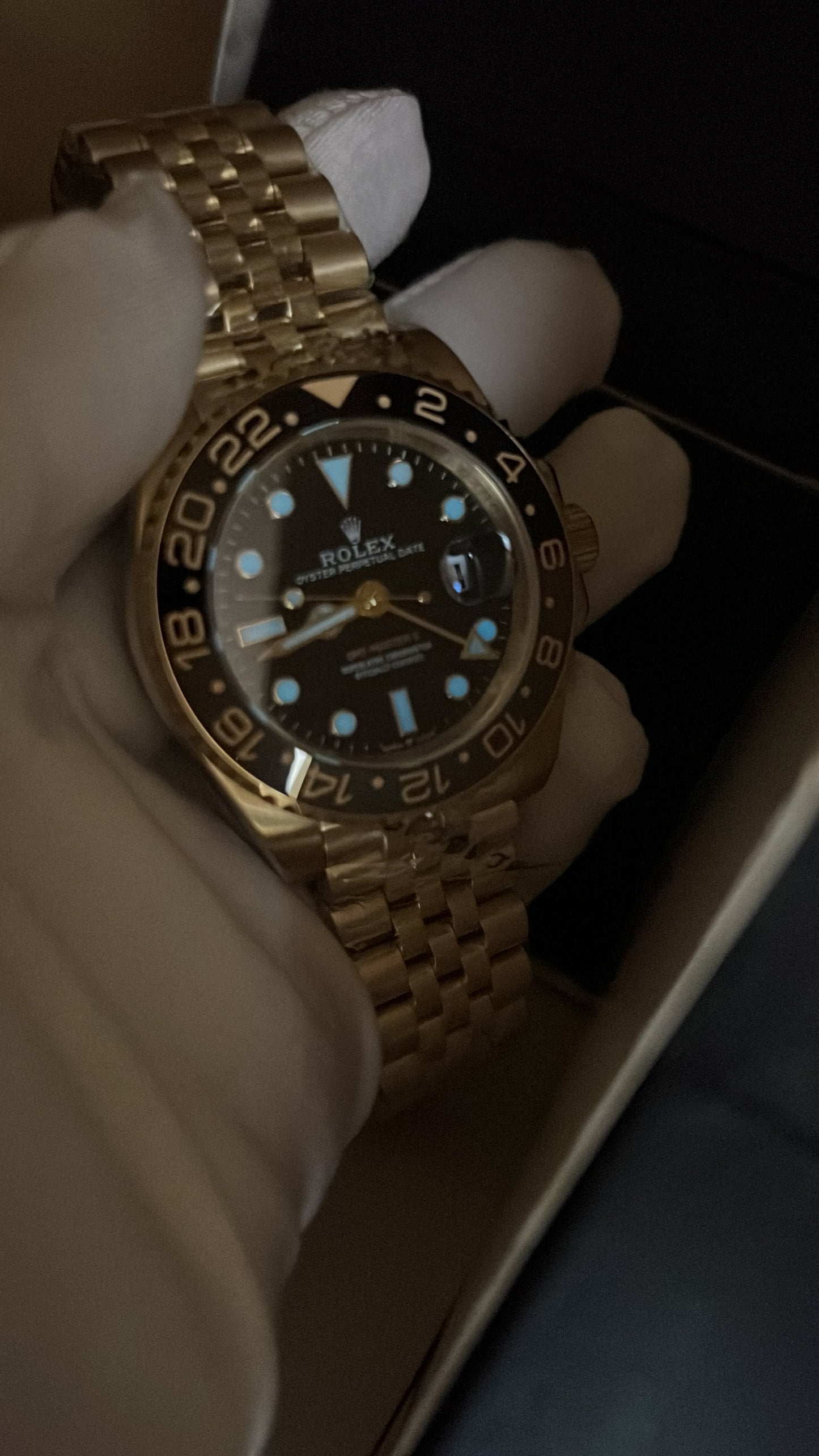GMT todo dourado preto/cinza