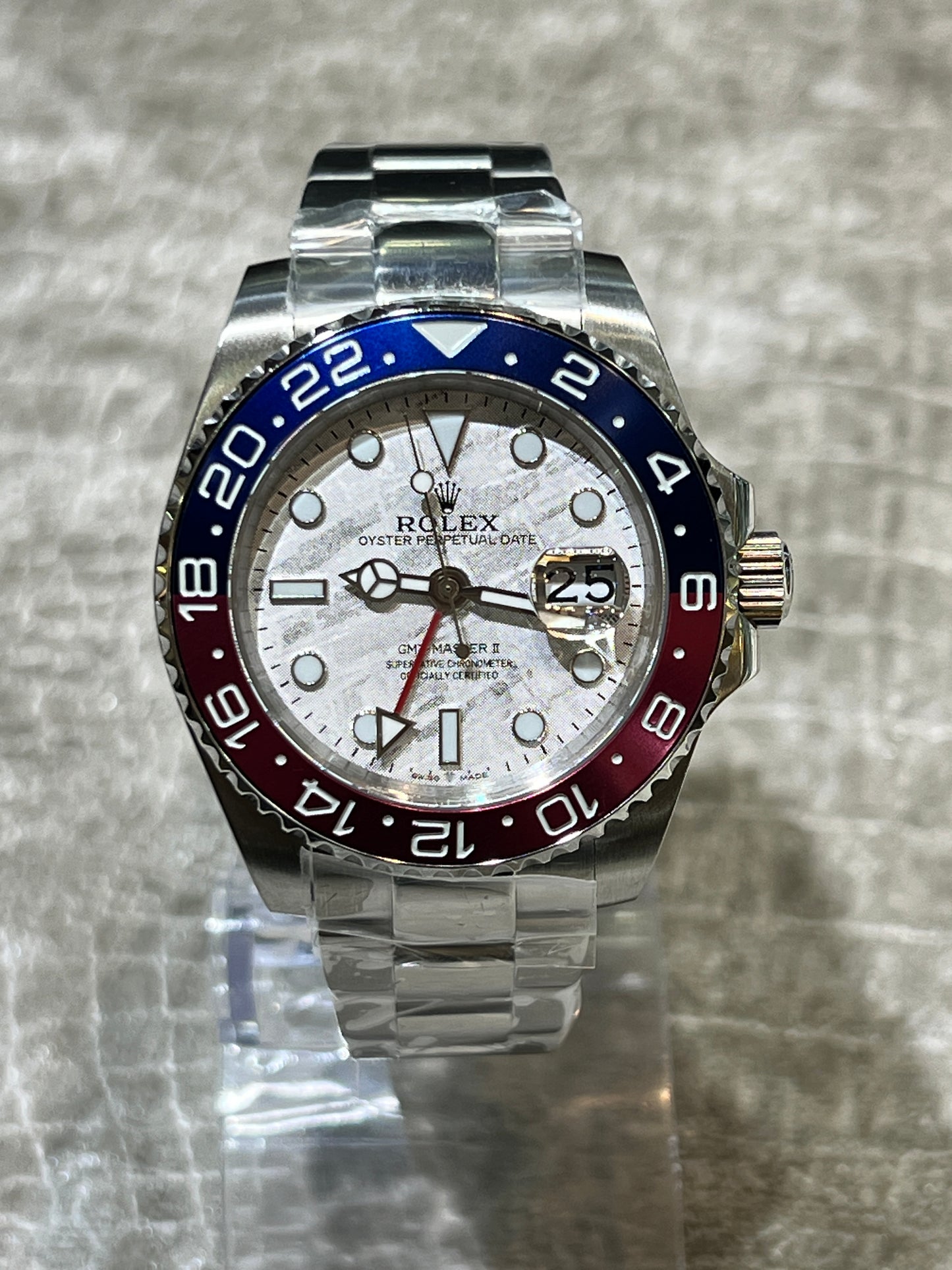 GMT meteorito